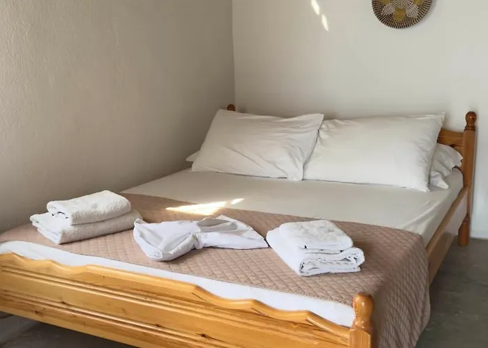 Syrma Sunset Areti Semesterbostad